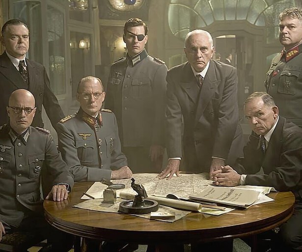 Tom Cruise kruipt in de rol van omstreden oorlogsheld in Valkyrie