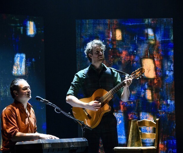 NPO1 zendt Niels van der Laans en Jeroen Woe's cabaretshow Pesetas uit