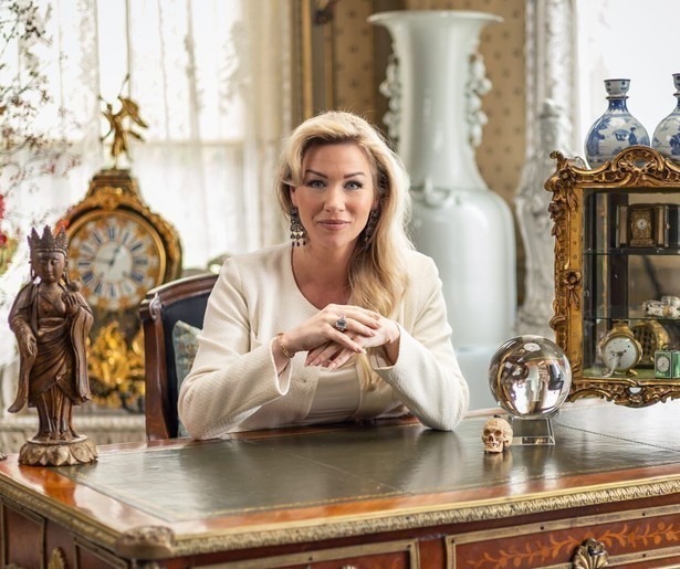 De experts van Van Onschatbare Waarde moeten al hun charmes in de strijd gooien