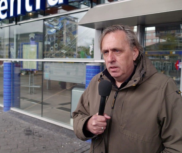 Marcel brengt een bezoek aan de Vegan Food Tour in Van Roosmalen op Reportage