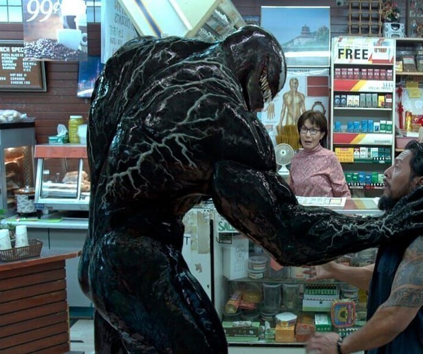 Tom Hardy laat een duistere kant van zichzelf zien in Venom