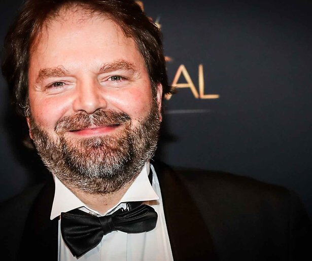 Acteur Victor Löw liet zich opnemen in inrichting