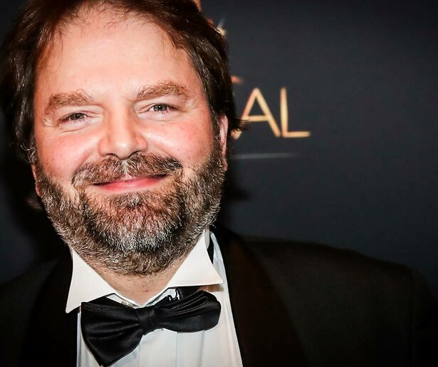 Victor Löw is Pilatus in The Passion 2024