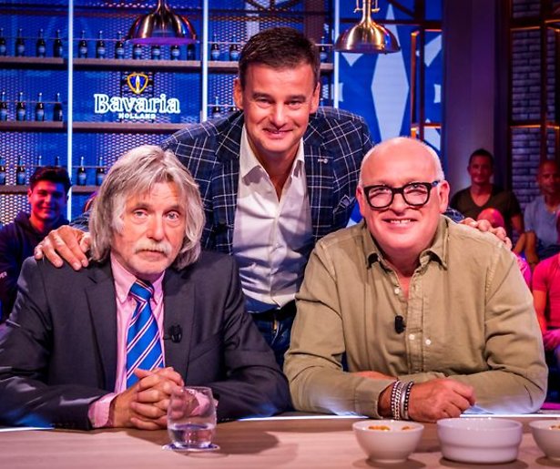 VI-trio werpt blik in glazen bol