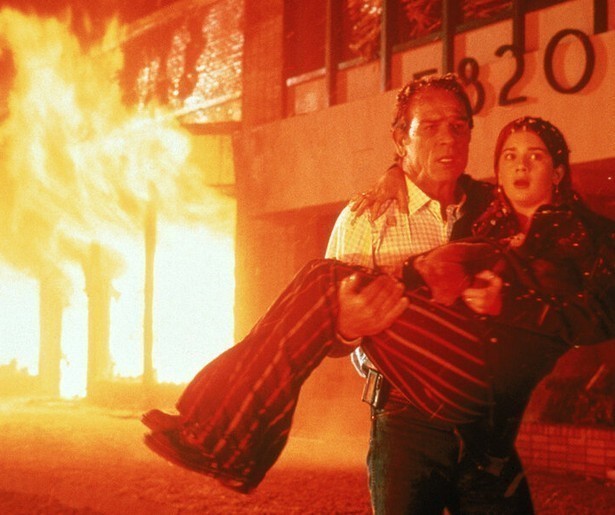 Een slapende ondergrondse vulkaan wordt weer actief in Volcano