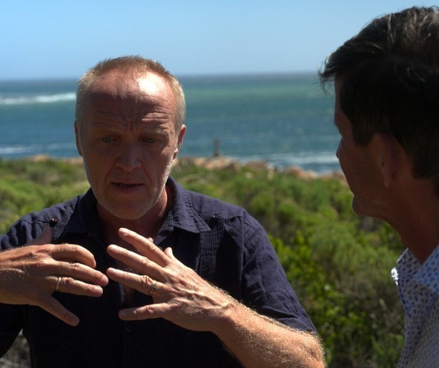 Cornald Maas reist in Volle Zalen naar Kaapstad voor een bijzonder gesprek met Stef Bos