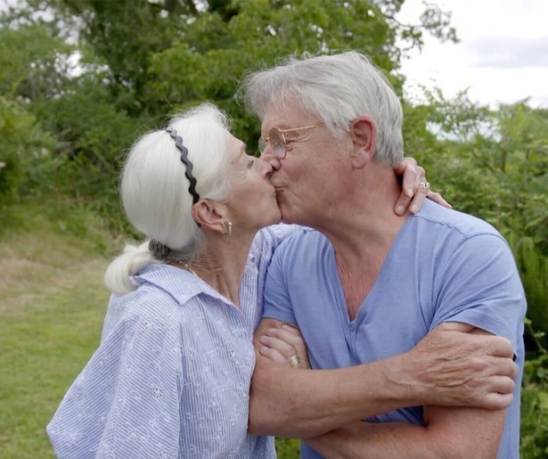 Cornald Maas gaat langs bij dansduo Alexandra Radius en Han Ebbelaar in Volle Zalen