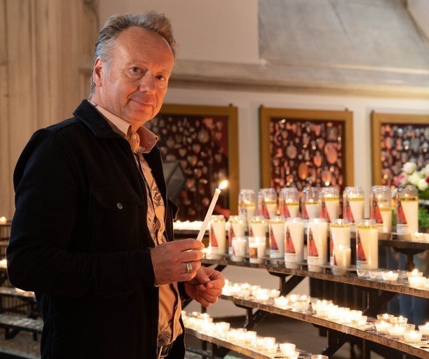 Joris Linssen brengt een ode aan weervrouw Leidi van der Veen