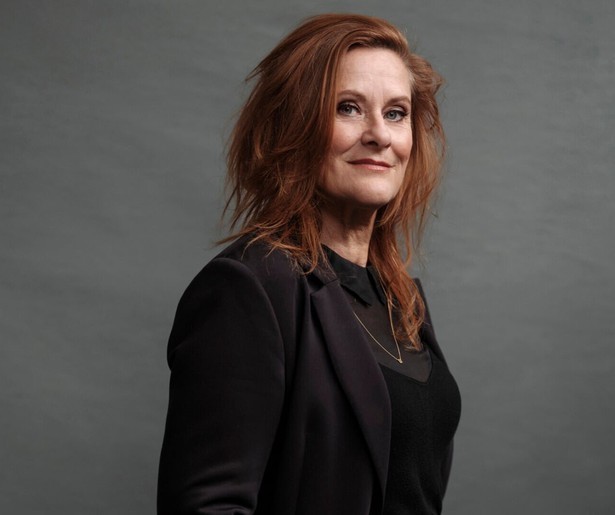 Lotje IJzermans praat met Tim Overdiek over Zwijgende Vaders in VPRO Boeken