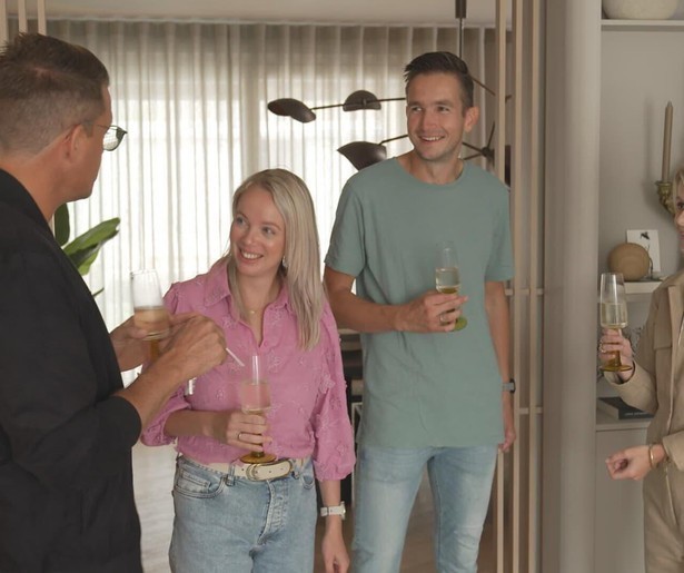 Team VTwonen Weer Verliefd op je Huis zet hun beste beentje voort op Urk