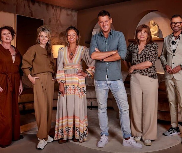 Gaat het vtwonen-team dit keer voor kleurrijk of minimalistisch in Weer Verliefd op je Huis?