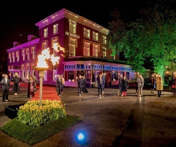 Winfried Baijens presenteert Vuur van de vrijheid tijdens bevrijdingsdag