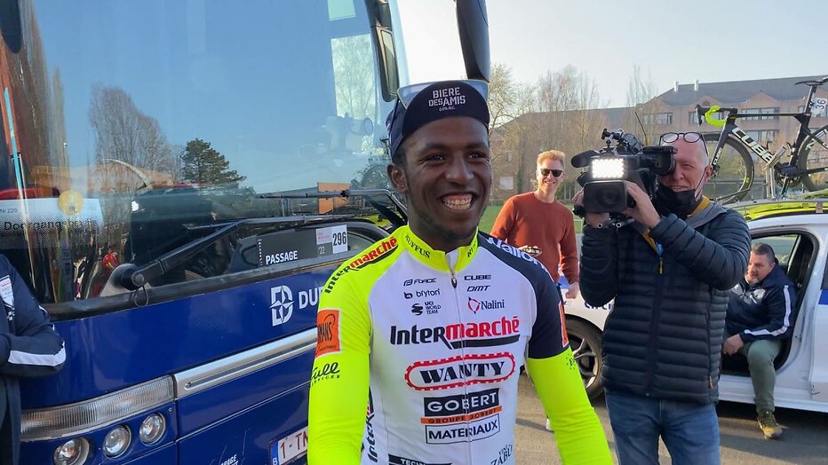 Biniam Girmay na overwinning Gent-Wevelgem.