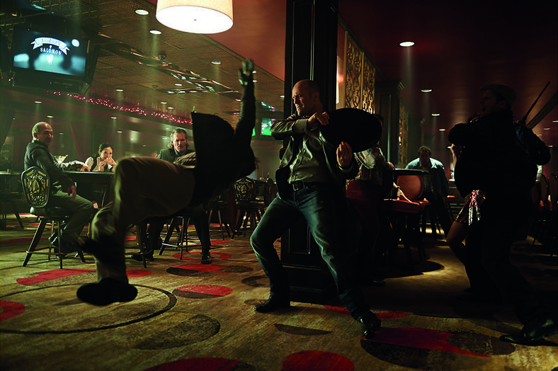 Jason Statham knokt met de maffia Jason Statham knokt met de maffia