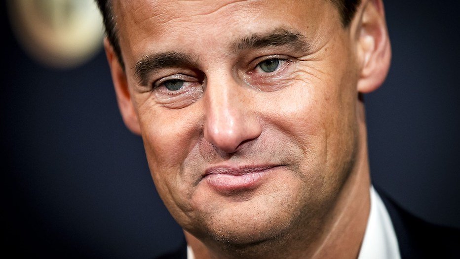Wilfred Genee bedankt voor late night show op SBS 6 Wilfred Genee bedankt voor late night show op SBS 6