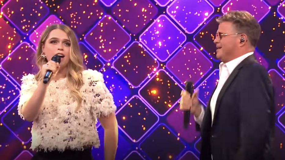 Wolter Kroes met dochter Pamela in DNA Singers