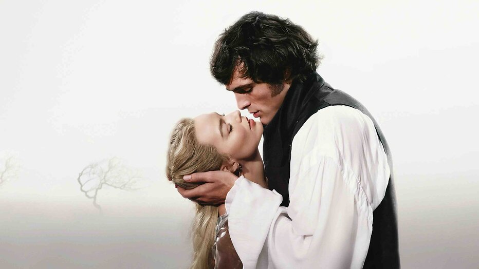 Margot Robbie en Jacob Elordi in Wuthering Heights