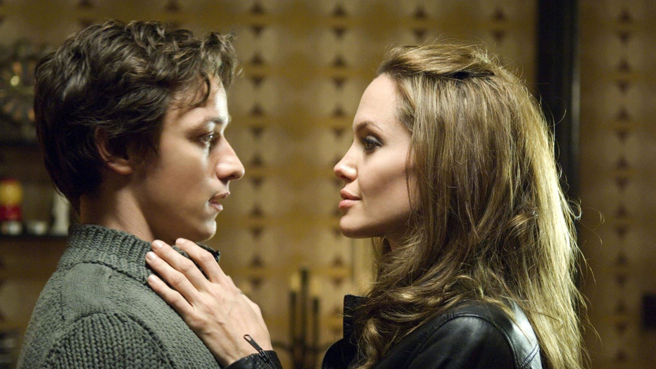 James McAvoy en Angelina Jolie in Wanted
