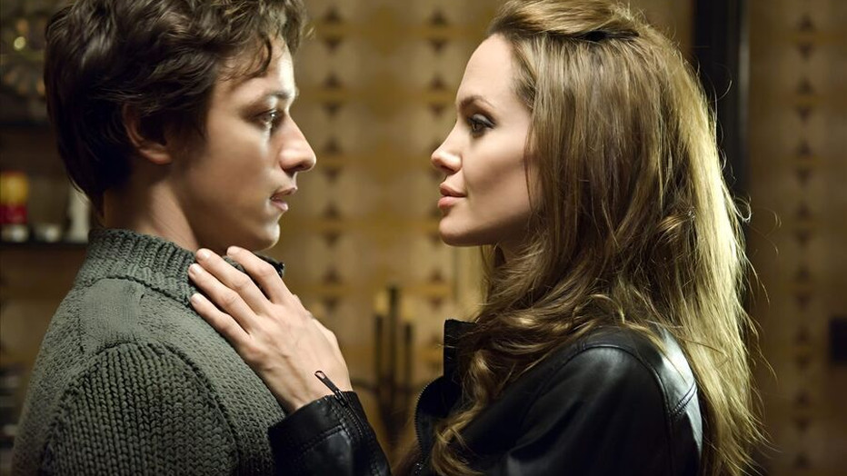 James McAvoy en Angelina Jolie in Wanted