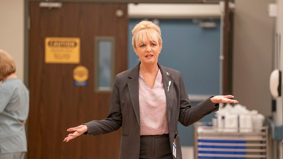 Wendi Mclendon Covey als Joyce in St. Denis Medical