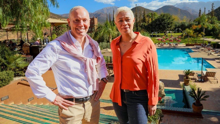 Monica Galetti e Rob Rinder si recano a Borgo Egnatia, in Italia, al Veralts Hotel