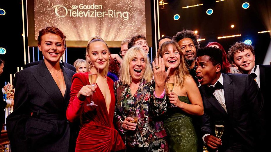 Will Koopman met cast Oogappels op Gouden Televizier-Ring Gala 2023