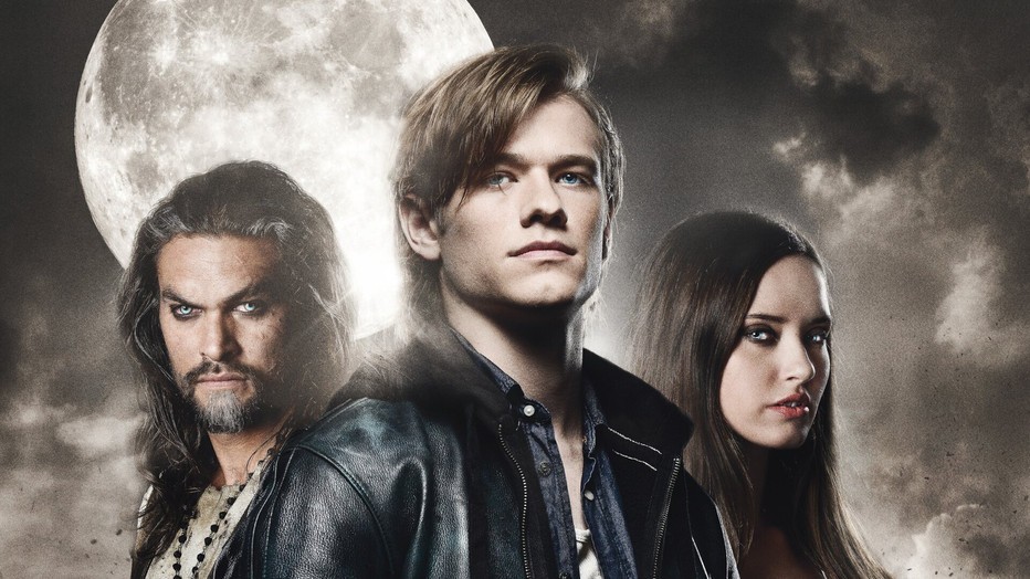 Jason Momoa, Lucas Till en Merritt Patterson in Wolves Jason Momoa, Lucas Till en Merritt Patterson in Wolves