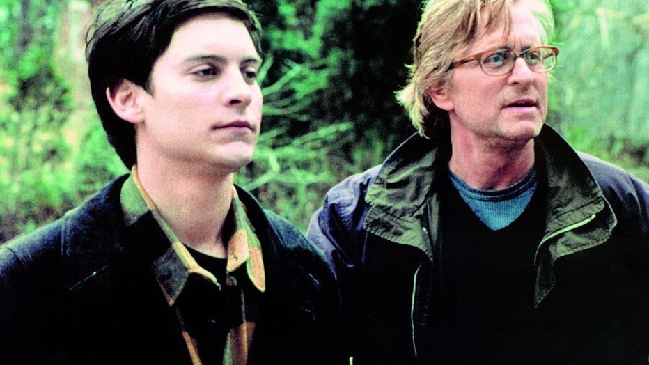 Tobey Maguire en Michael Douglas in Wonder Boys