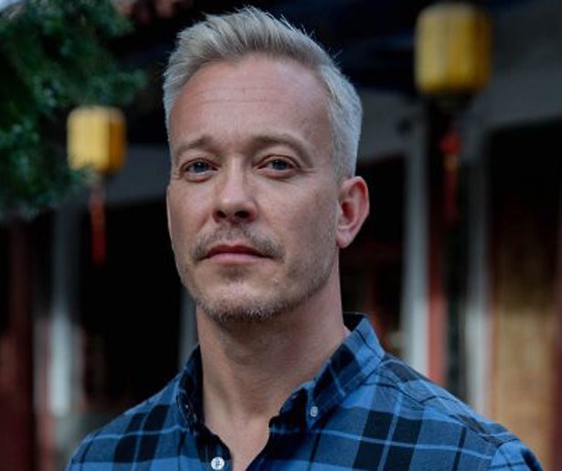 Claes Iversen is de eerste kandidaat van Wie is de Mol 2020