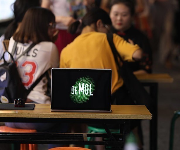 De TV van gisteren: NPO domineert met leider Wie is de Mol?