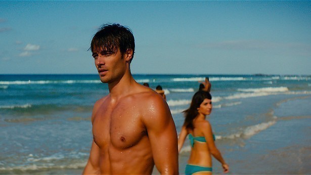 Swingen met Hannah Arterton