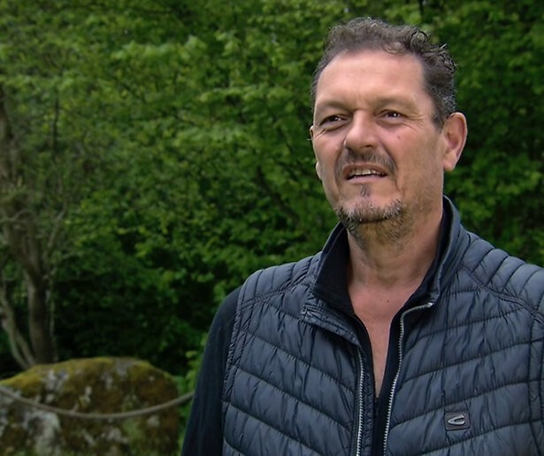 Hugo Kennis en Loiza Lamers dansen met Walter en Joy uit B&B Vol Liefde 