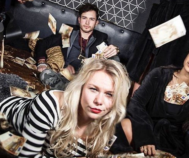 Monica Geuze smijt met geld in YouTube-serie Wat te doen met je poen?