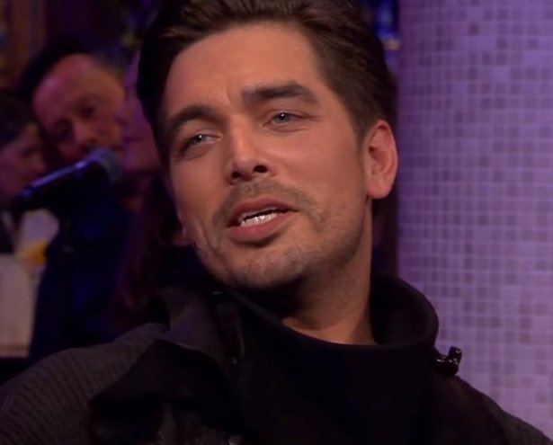 YouTube-hit: Waylon zingt I Wanna Know What Love Is