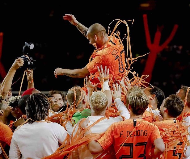 De TV van gisteren: 1,8 miljoen zien afscheid Wesley Sneijder