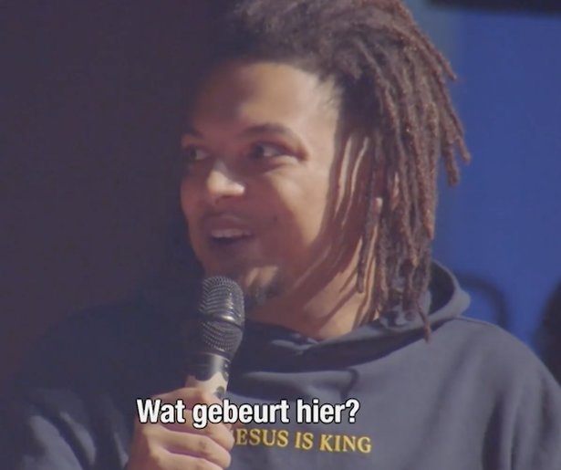 Videosnack: Ronnie Flex genadeloos geprankt