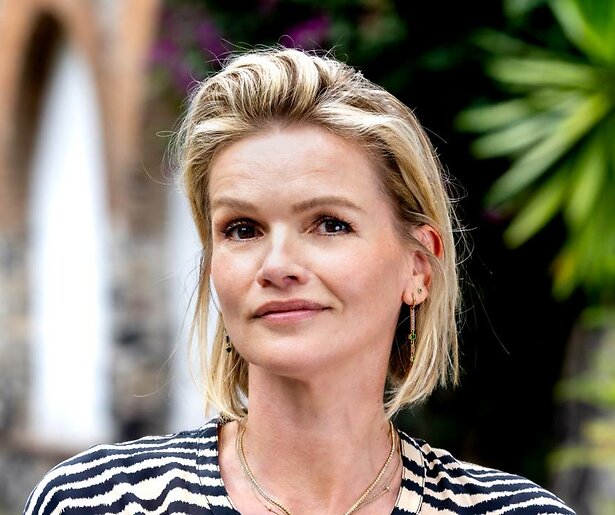 Tooske Ragas moest 'even googelen' naar sommige medespelers Wie Is de Mol?