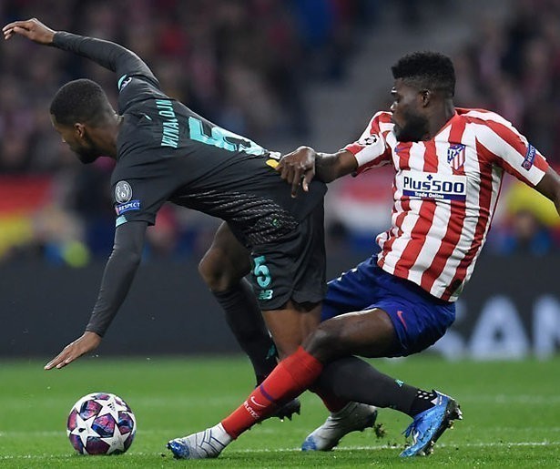 Code rood voor Van Dijk en Wijnaldum