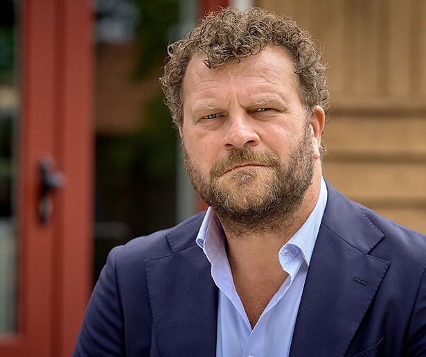 Bauke van den Berg helpt Bas Keijzer uit de brand in Woeste Grond