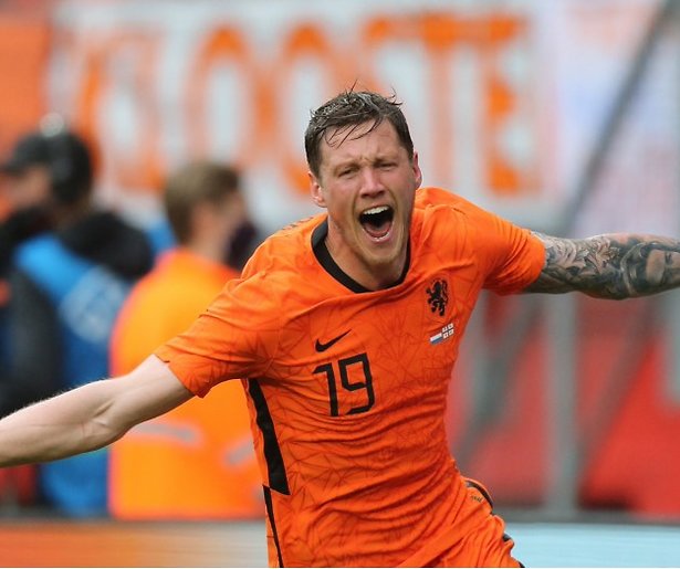 De TV van gisteren: Voetbal en Formule 1 scoren goed