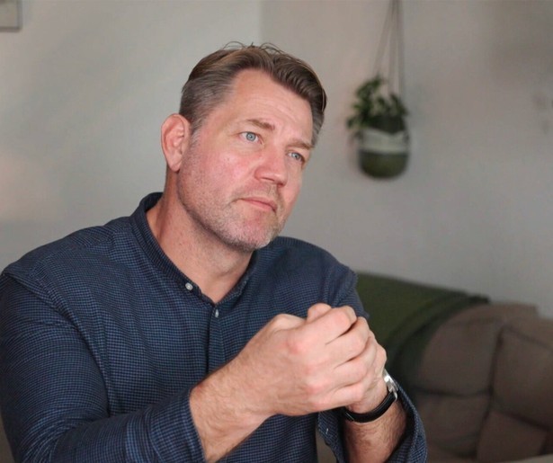 Dennis van der Geest krijgt in deze herhaling van Waar Is Mijn Erfenis? te maken met een bizarre zaak