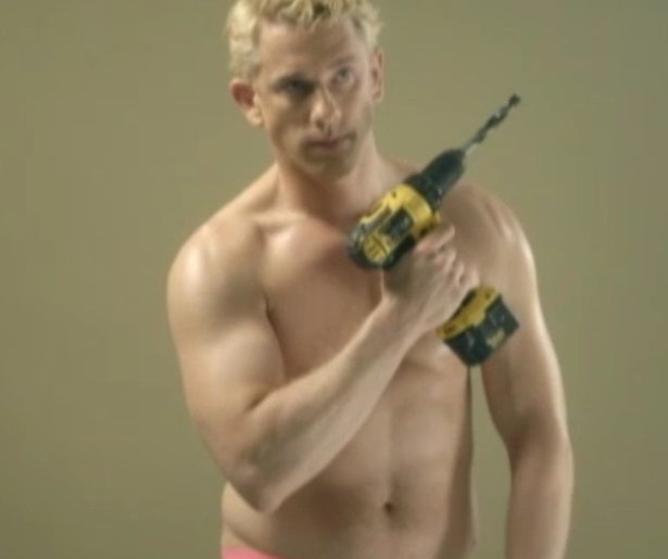 Waldemar Torenstra houdt kleren liever aan