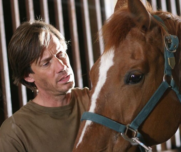 Kevin Sorbo neemt het heft in eigen handen in Walking Tall: The Payback
