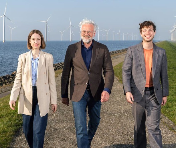 Een gloednieuw seizoen van Wat Houdt Ons Tegen? gaat van start op NPO 2