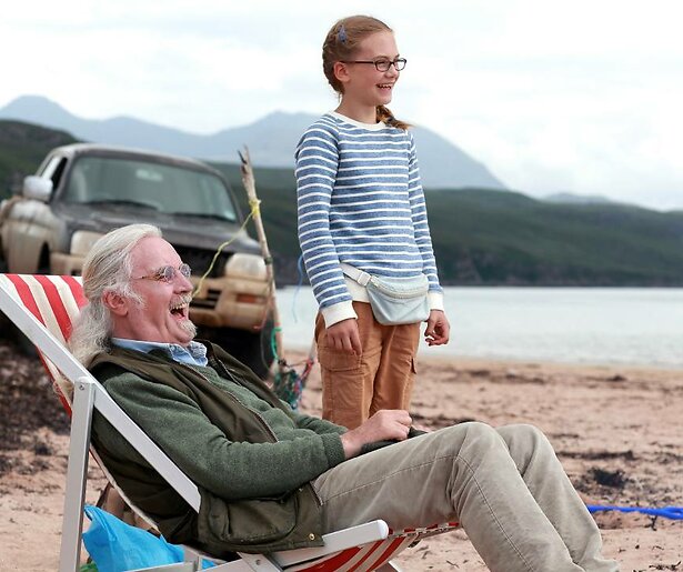 Billy Connolly deelt zijn levenslessen in What We Did on Our Holiday