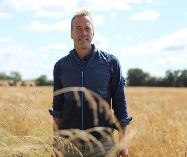 Ben Fogle helpt mee in het boerenbedrijf van Ruby en Lutfi