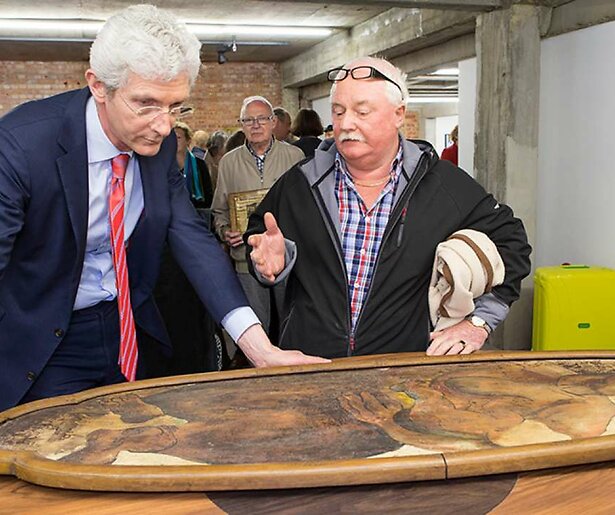 Expert Willem de Winter moet flink aan de bak in Tussen Kunst en Kitsch