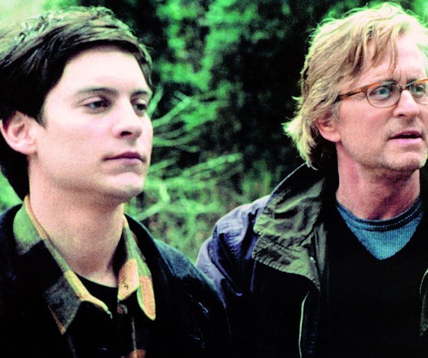 Michael Douglas worstelt met een langdurig schrijversblok in Wonder Boys