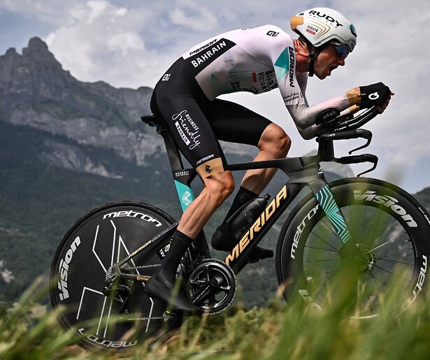 De renners van de Giro d'Italia krijgen in deze rit te maken met flink wat klimwerk