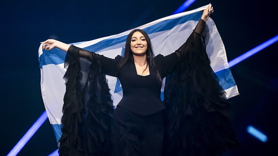 Zangeres Yuval Raphael op het Eurovisie Songfestival 2025